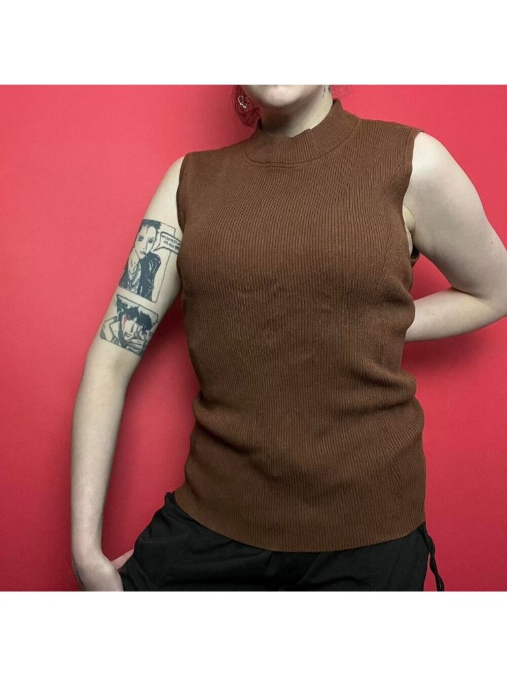 Laura / chocolate brown high neck sleeveless top  🤎🤎​